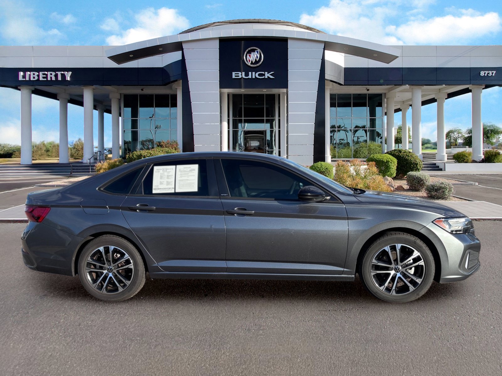 Used 2023 Volkswagen Jetta Sport FWD image 2