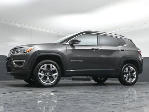 Used 2020 Jeep Compass Limited image 40