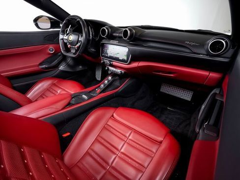 Certified 2020 Ferrari Portofino image 54