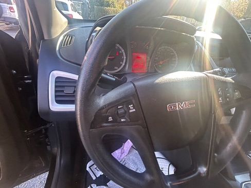 Used 2016 GMC Terrain SLE image 11