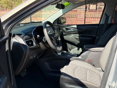 Used 2019 Chevrolet Equinox LT FWD image 5