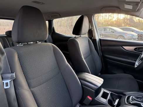 Used 2020 Nissan Rogue Sport S FWD image 31