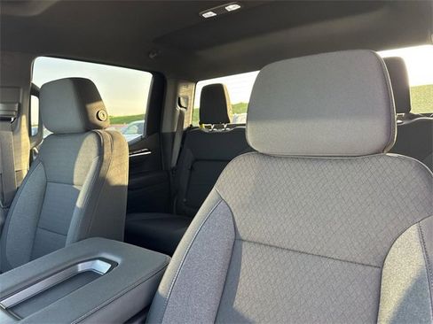 New 2026 GMC Sierra 1500 Elevation image 23