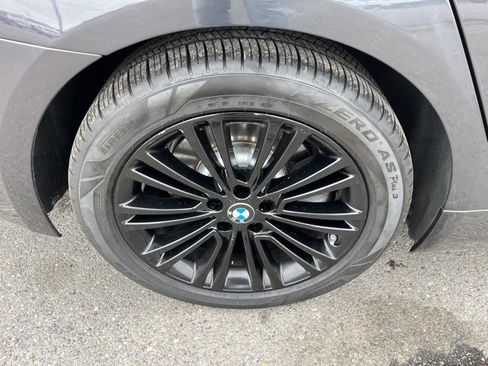 Used 2018 BMW 530i w/ Premium Package image 16