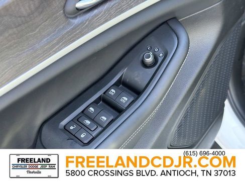New 2025 Jeep Grand Cherokee L Limited w/ MOPAR Finishing Package AWD/4WD image 22