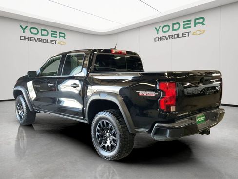 Used 2024 Chevrolet Colorado Trail Boss w/ Advanced Trailering Package AWD/4WD image 9