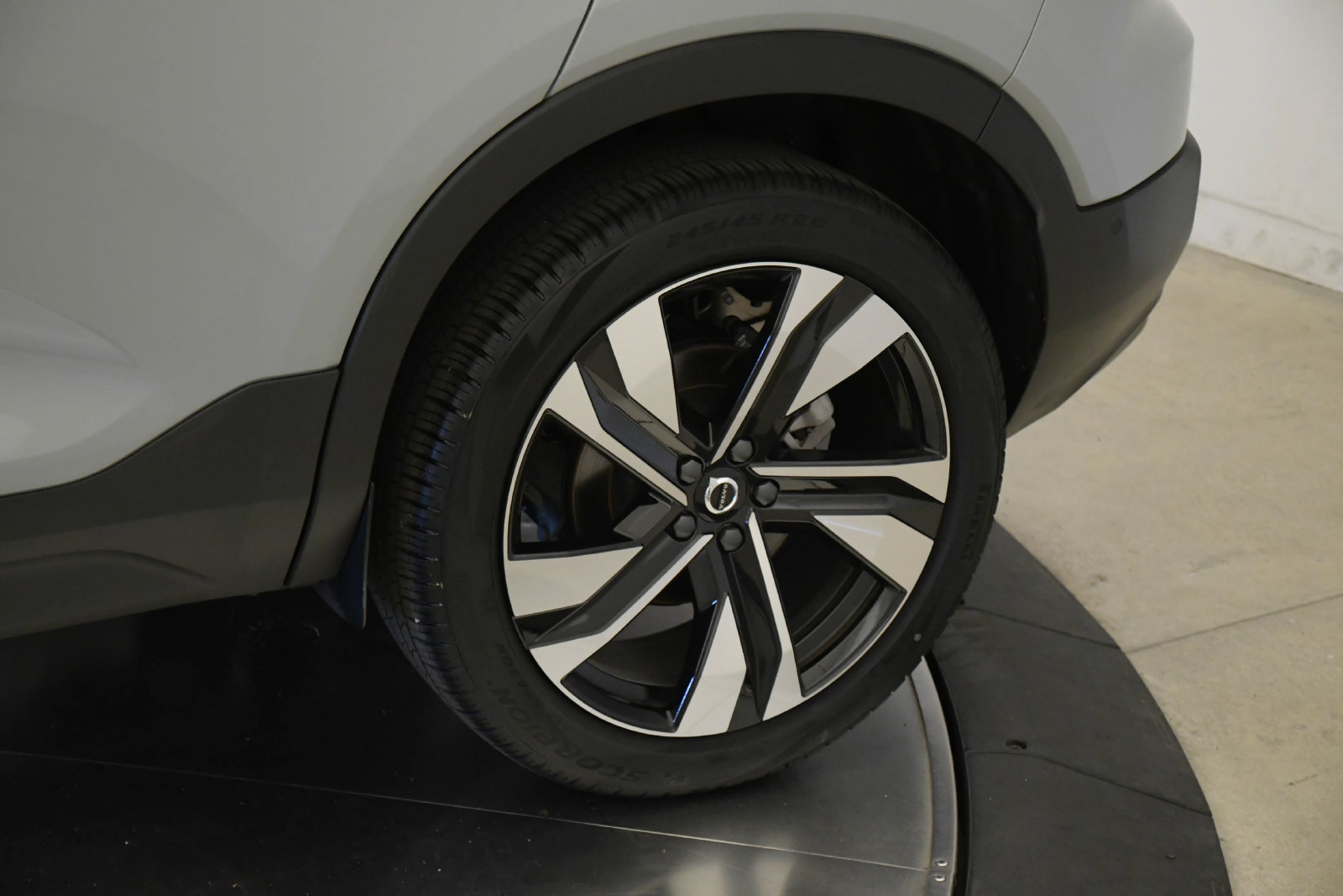 Used 2026 Volvo XC40 B5 Ultra w/ Climate Package AWD/4WD image 10
