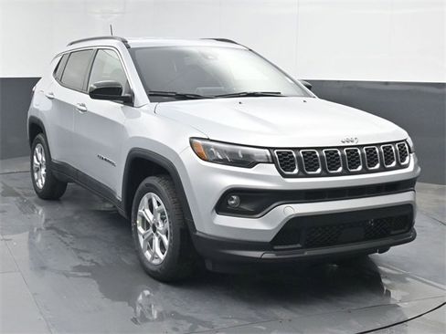 New 2026 Jeep Compass Latitude image 1