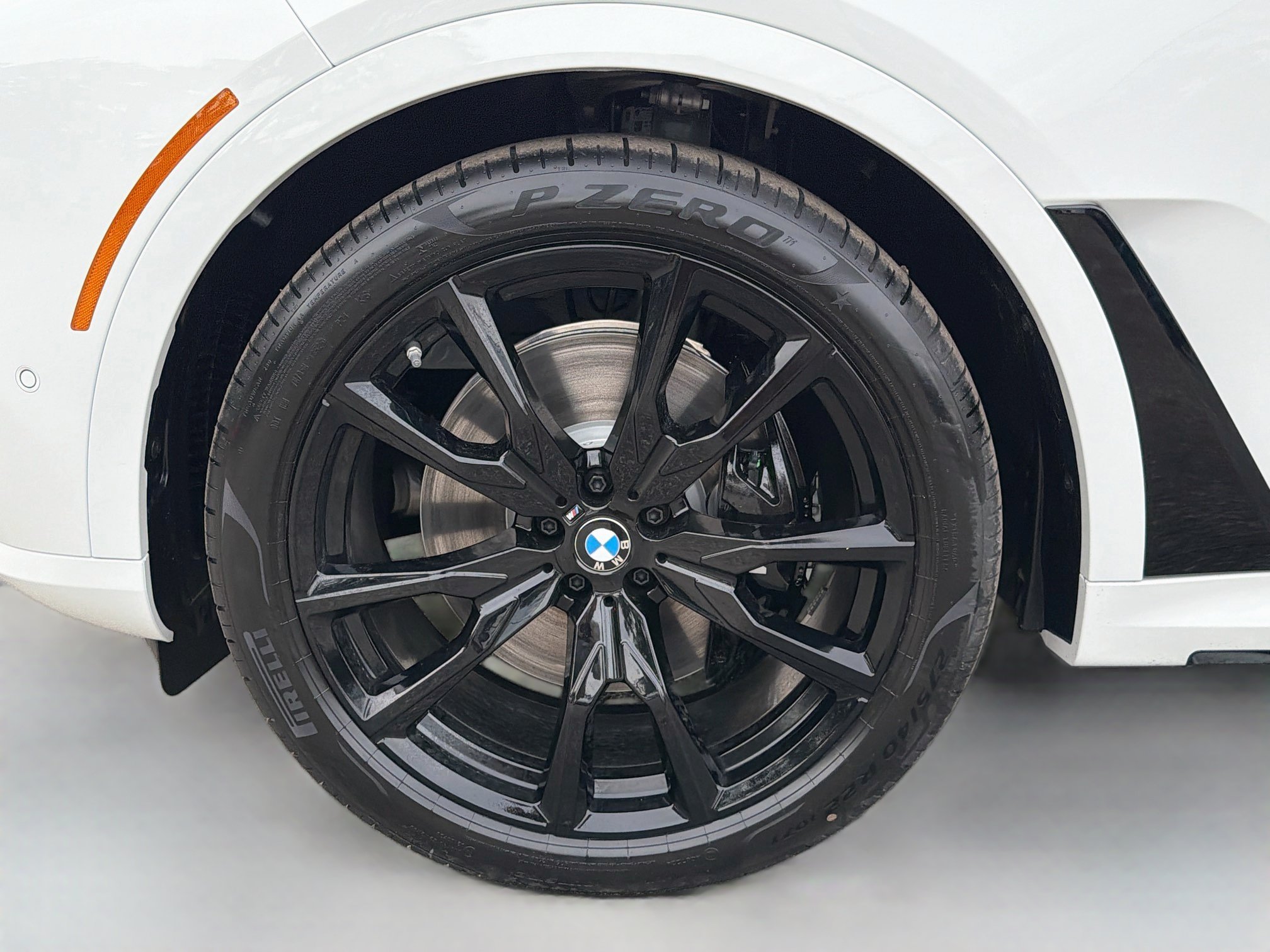 New 2027 BMW X7 M60i AWD/4WD image 44