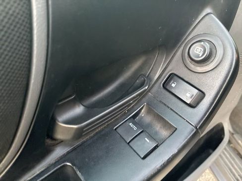 Used 2011 Ford Ranger XLT image 8