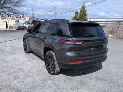 New 2026 Jeep Grand Cherokee Altitude AWD/4WD image 6