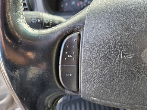 Used 2005 Ford F350 Lariat image 17