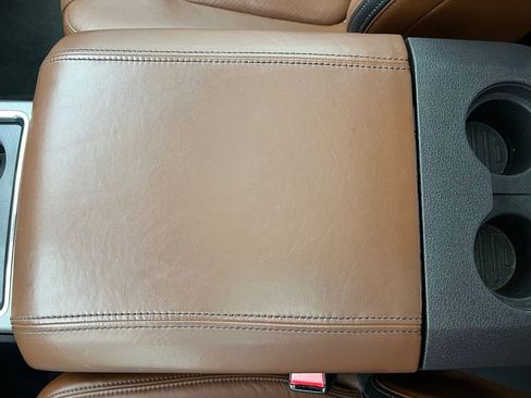 Used 2014 Ford F250 Platinum w/ FX4 Off-Road Package image 32