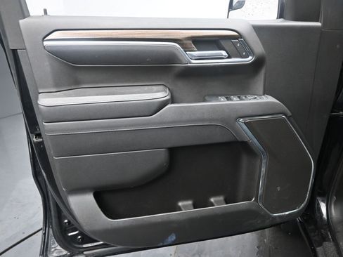 Used 2023 Chevrolet Silverado 1500 RST image 25