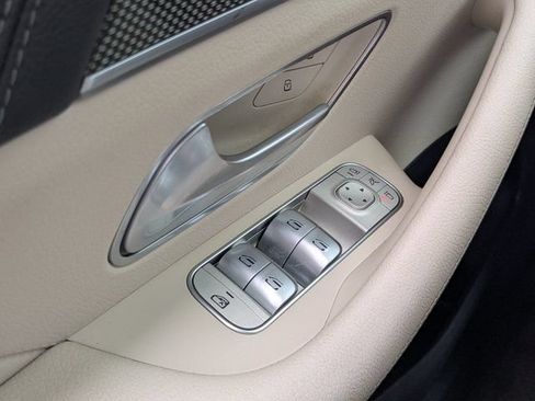 Used 2020 Mercedes-Benz GLE 350 4MATIC image 23