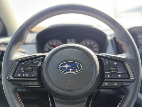 Used 2025 Subaru Crosstrek 2.5i Limited w/ Crosstrek Mirror Package image 22