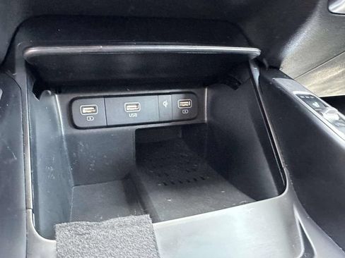 Used 2023 Kia Sorento EX AWD/4WD image 24