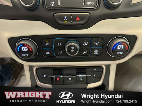 Used 2023 GMC Terrain Denali w/ Denali Premium Package image 28