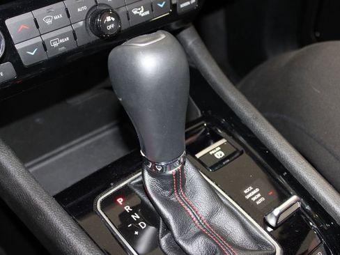 Used 2025 Jeep Compass Trailhawk AWD/4WD image 41