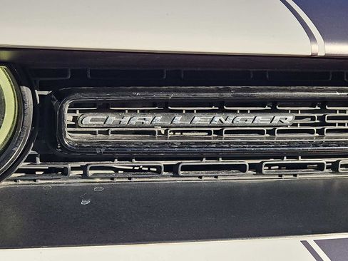 Used 2016 Dodge Challenger SRT w/ Technology Group image 11