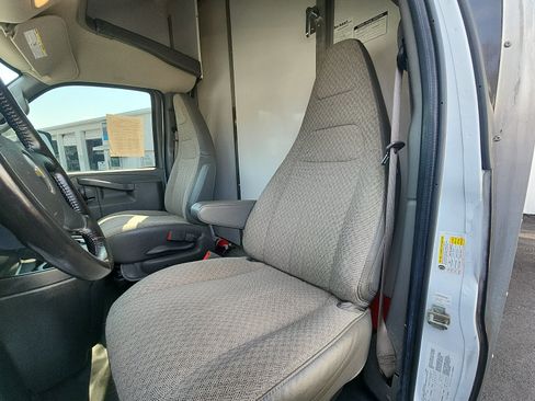 Used 2022 Chevrolet Express 3500 w/ Power Convenience Package RWD image 20