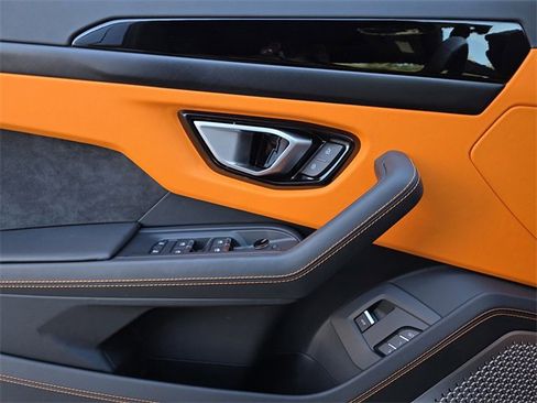 Used 2024 Lamborghini Urus S image 20