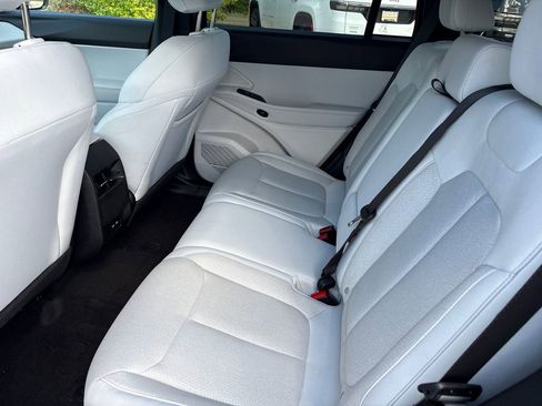 New 2026 Jeep Cherokee Laredo image 12