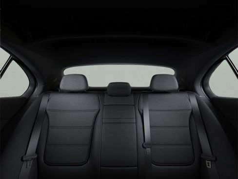 Used 2025 Mercedes-Benz C 300 Sedan image 23