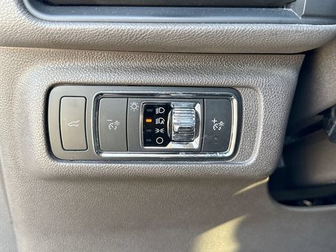 Used 2022 Lincoln Corsair FWD w/ Equipment Group 101A image 27