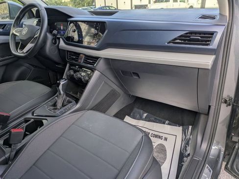 Used 2024 Volkswagen Taos SE image 26