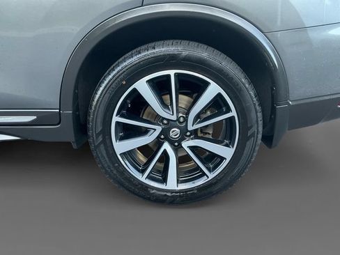 Used 2018 Nissan Rogue SL w/ Premium Package AWD/4WD image 15