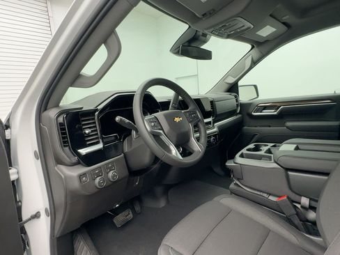 New 2026 Chevrolet Silverado 1500 LT image 4