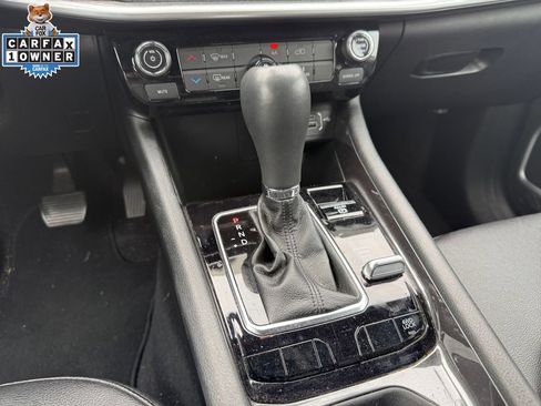 Used 2024 Jeep Compass Latitude AWD/4WD image 13