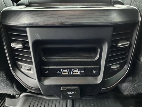 Used 2024 RAM 2500 Rebel w/ Towing Technology Group image 42