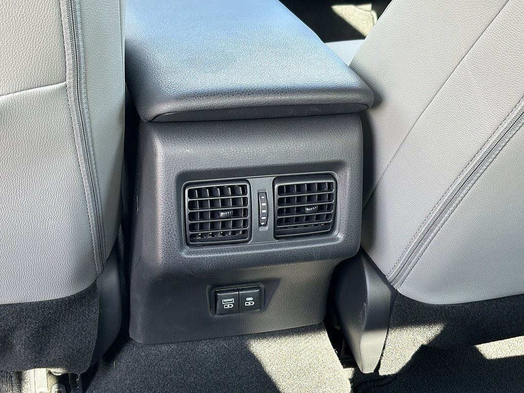 Used 2026 Toyota Camry SE w/ Convenience Package FWD image 13