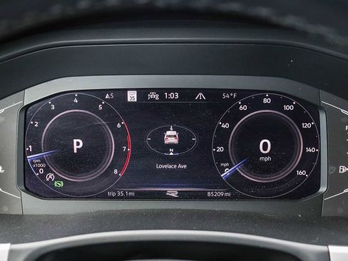 Used 2022 Volkswagen Atlas Cross Sport SEL R-Line image 23