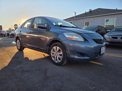 Used 2012 Toyota Yaris Sedan FWD image 4