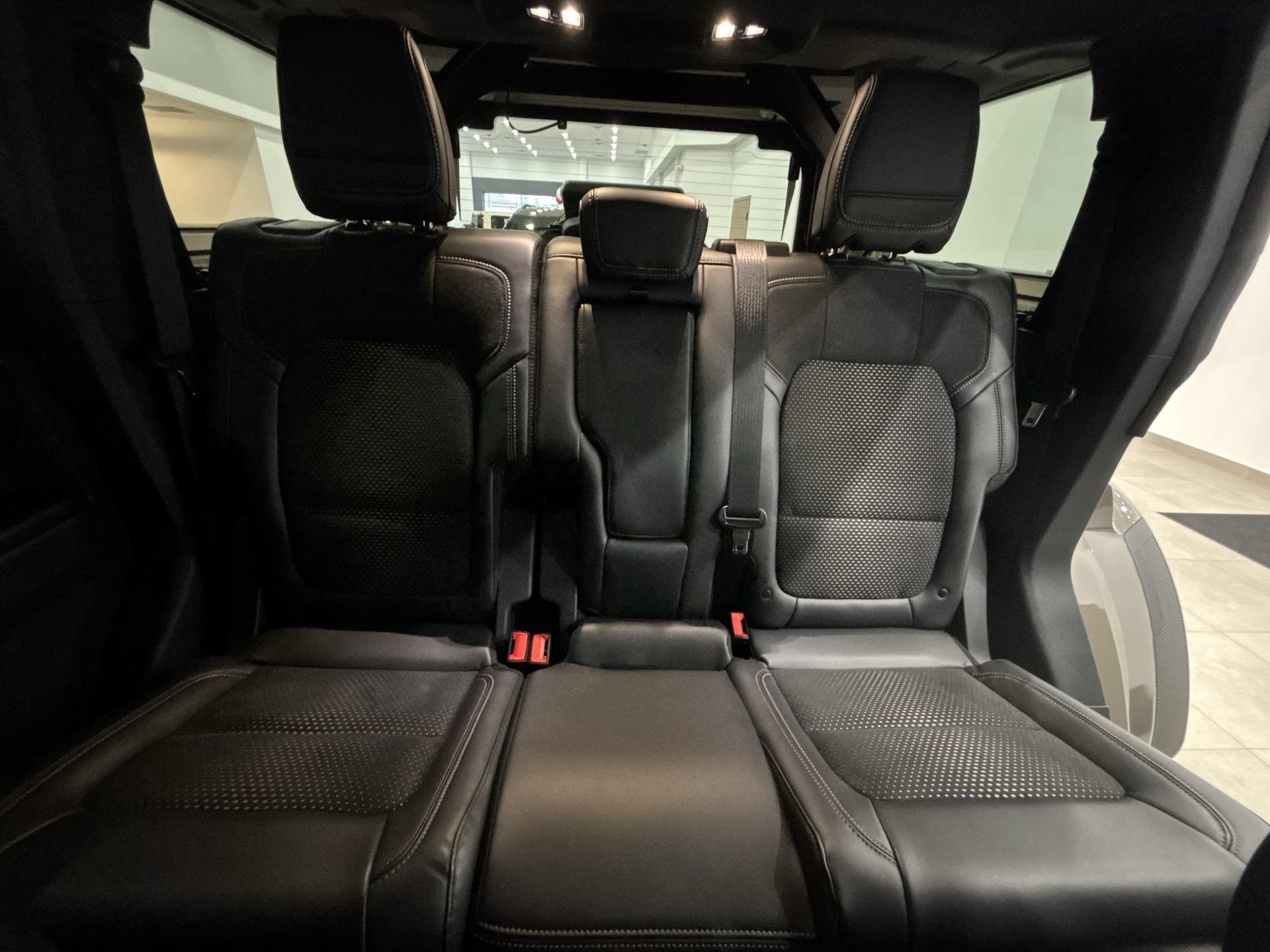 New 2025 Ford Bronco Raptor w/ Interior Carbon Fiber Pack AWD/4WD image 24
