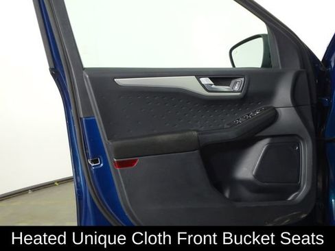 Used 2020 Ford Escape SE image 16