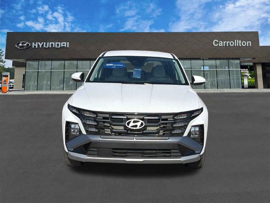 Certified 2026 Hyundai Tucson SE FWD image 2