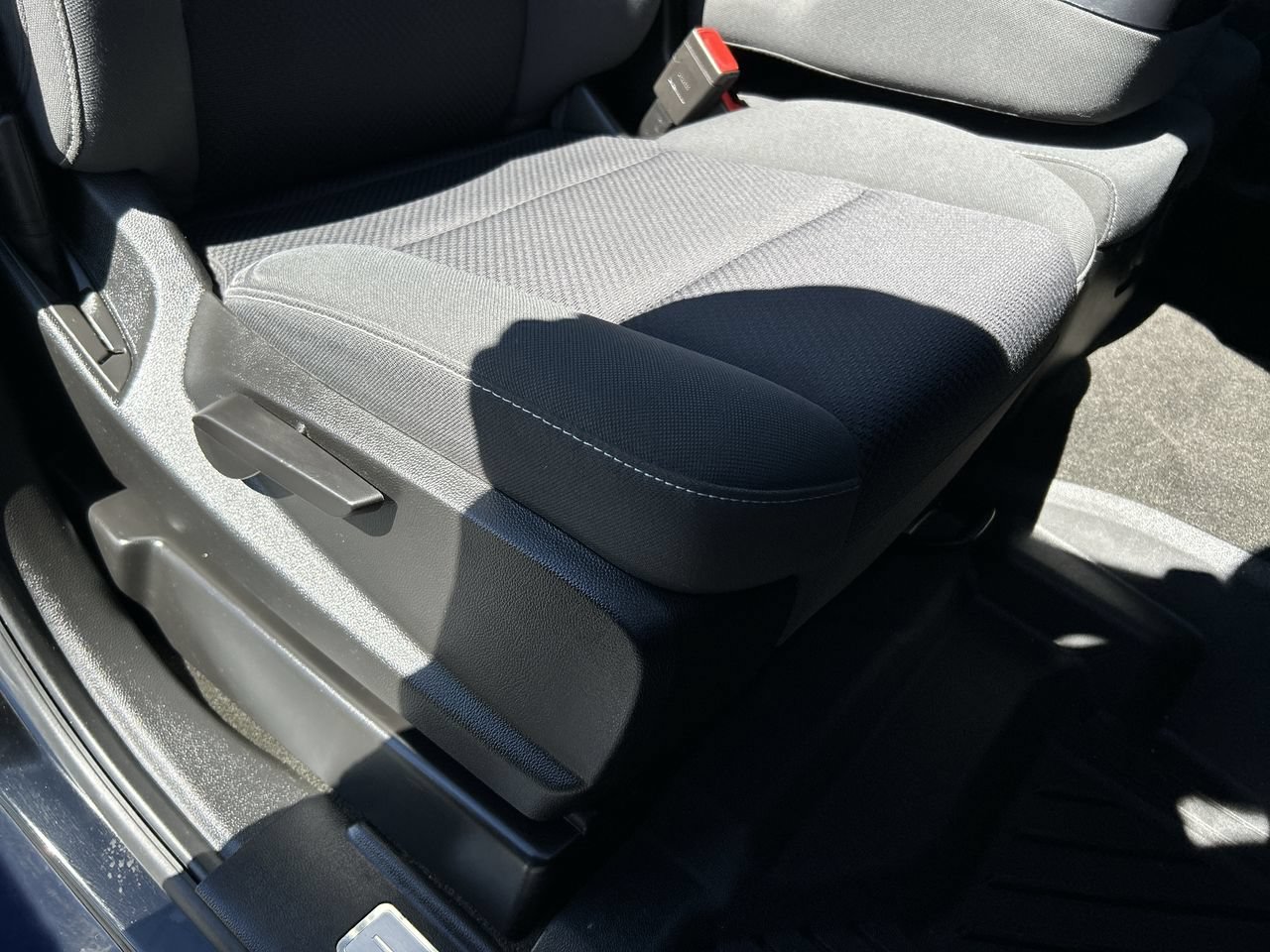 Used 2018 Chevrolet Silverado 1500 LT w/ All Star Edition AWD/4WD image 16