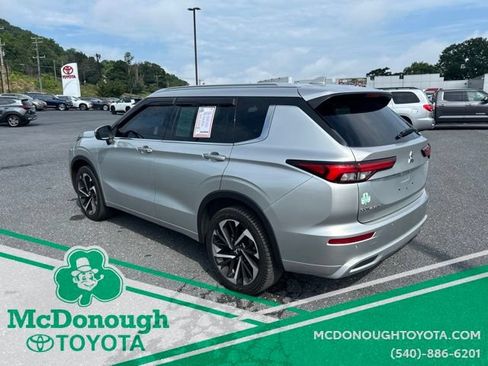 Used 2023 Mitsubishi Outlander SEL AWD/4WD image 6