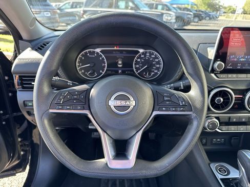 Used 2024 Nissan Sentra SV image 12