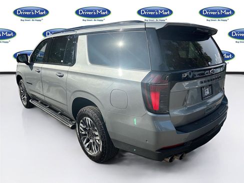 Used 2025 Chevrolet Suburban Z71 AWD/4WD image 5
