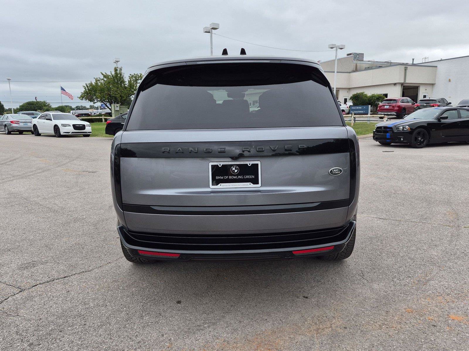 Used 2023 Land Rover Range Rover Autobiography AWD/4WD image 4