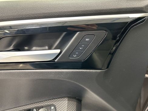 Used 2023 Mitsubishi Outlander 4WD Plug-In Hybrid image 14