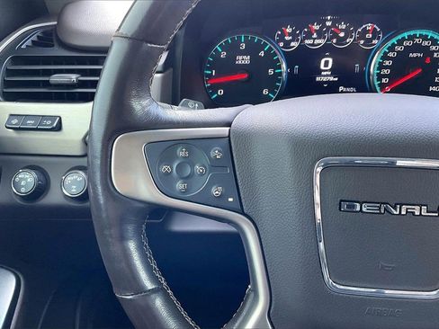 Used 2019 GMC Yukon Denali image 18