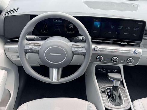 Used 2026 Hyundai Kona SE FWD image 17