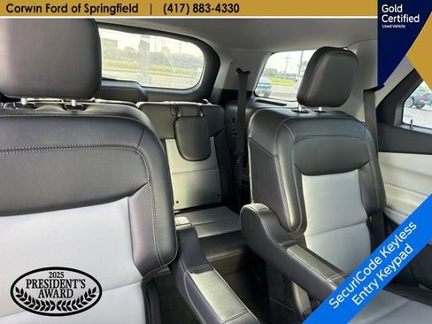 Used 2024 Ford Explorer XLT w/ Equipment Group 202A AWD/4WD image 15