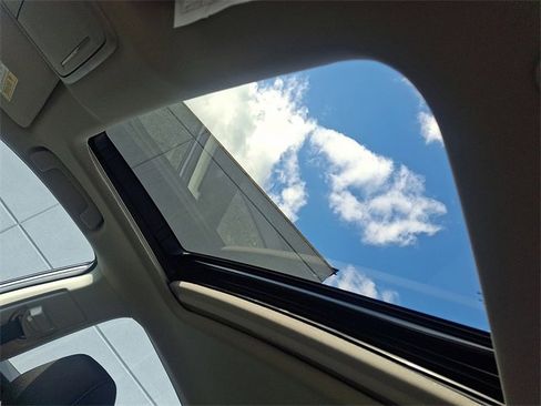 Used 2023 Honda Accord EX image 14